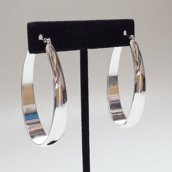 Robert Lee Morris SOHO Large Oval Silver Hoop Earrings New in Branded Gift Box - Picture 7 of 7
